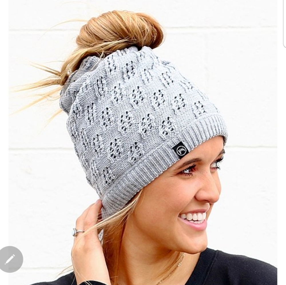 Gray ponytail hat.